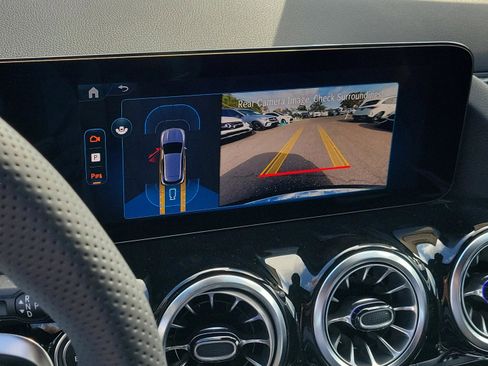 New 2026 Mercedes-Benz GLA 35 AMG 4MATIC image 28