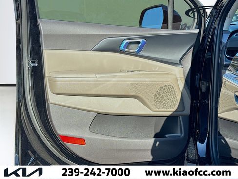 New 2026 Kia Carnival image 22