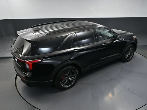 Used 2025 Ford Explorer ST-Line w/ ST-Line Street Pack AWD/4WD image 52
