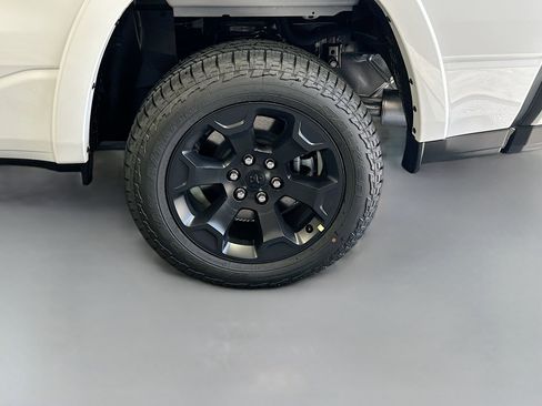 New 2026 RAM 1500 Big Horn AWD/4WD image 32