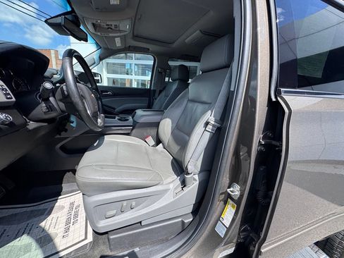 Used 2016 Chevrolet Tahoe LT AWD/4WD image 13