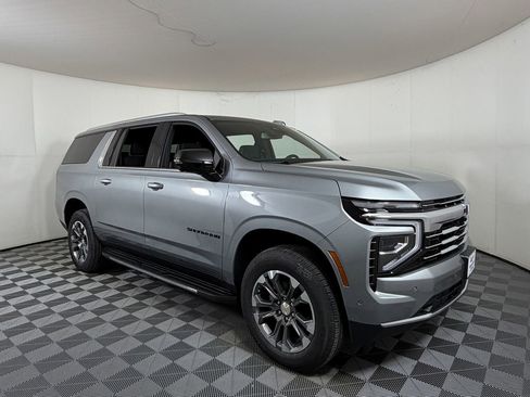 New 2026 Chevrolet Suburban LT RWD image 1