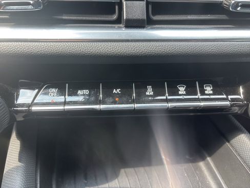 Certified 2024 Chevrolet Equinox EV LT image 25