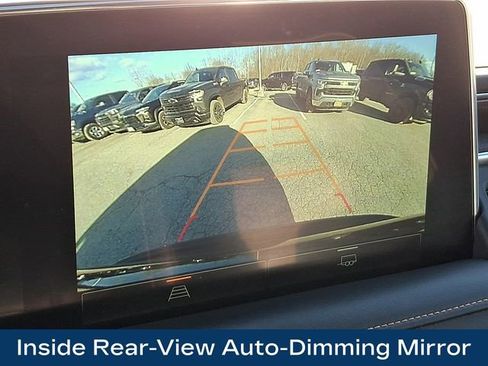 Used 2022 GMC Yukon XL AT4 image 23