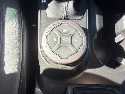 Used 2022 Ford Bronco Outer Banks AWD/4WD image 27