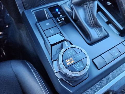 Used 2025 Toyota Tacoma TRD Off-Road image 27