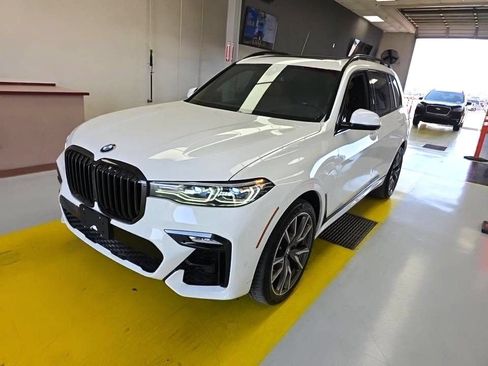Used 2020 BMW X7 M50i w/ Executive Package AWD/4WD image 3