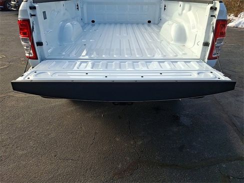 Used 2024 RAM 2500 Tradesman w/ Chrome Appearance Group image 29