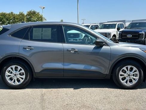 Used 2025 Ford Escape Active image 2