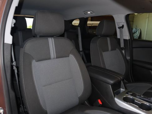 Used 2023 Chevrolet Blazer LT FWD image 41