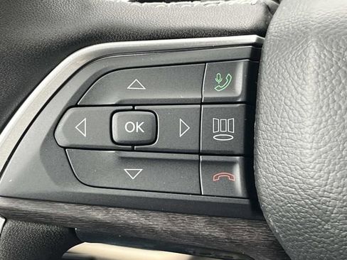 New 2025 Jeep Grand Cherokee Limited w/ MOPAR Finishing Package AWD/4WD image 26