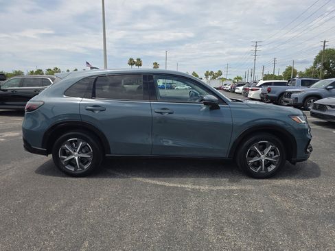 Certified 2024 Honda HR-V EX-L image 3