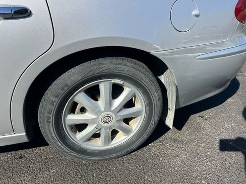 Used 2005 Buick LaCrosse CXL image 11