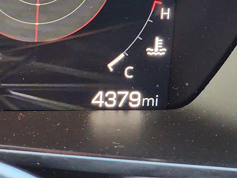 Used 2024 GMC Canyon AT4X image 21