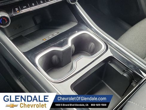 Certified 2024 Chevrolet Traverse LT AWD/4WD image 27