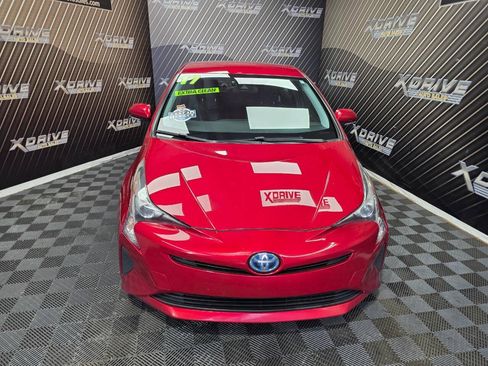 Used 2017 Toyota Prius Three FWD image 5