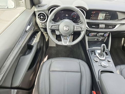 Used 2024 Alfa Romeo Stelvio Sprint AWD/4WD image 12