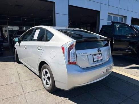 Used 2013 Toyota Prius Four FWD image 4