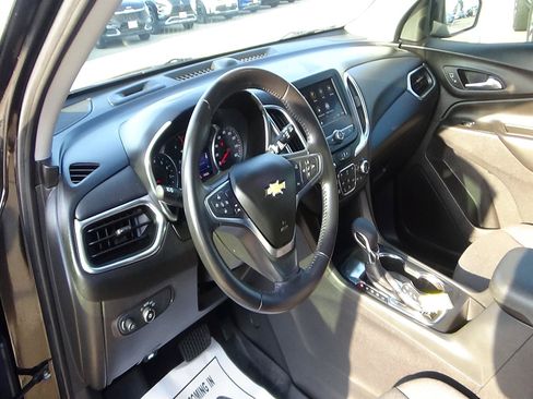 Used 2022 Chevrolet Equinox LT FWD image 15