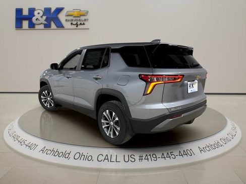 New 2026 Chevrolet Equinox LT w/ Convenience Package II FWD image 7