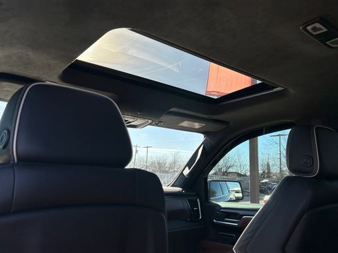 Used 2023 GMC Sierra 1500 Denali Ultimate image 18