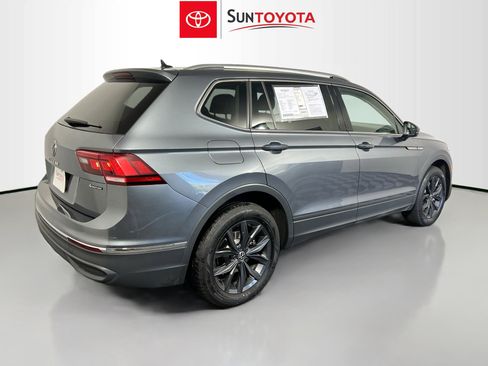 Used 2024 Volkswagen Tiguan SE image 4