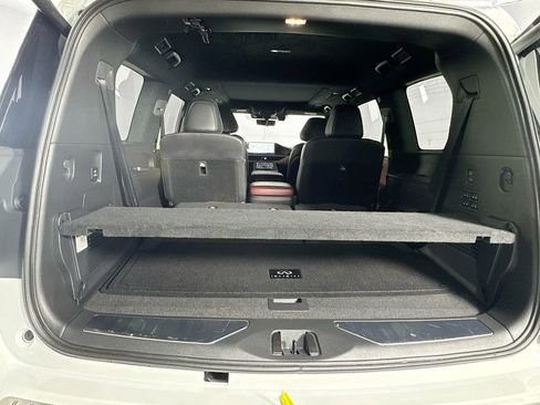 Certified 2026 INFINITI QX80 Autograph w/ Premium Cargo Package image 33