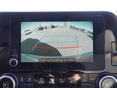 Certified 2023 Toyota Highlander LE image 39