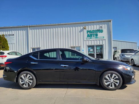 Used 2020 Nissan Altima 2.5 S image 9