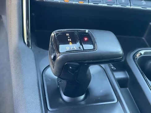 Used 2023 GMC Sierra 1500 AT4 w/ AT4 Premium Package image 17