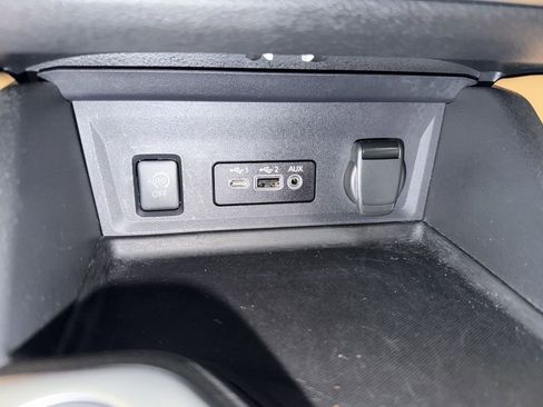 Certified 2025 Nissan Sentra SV w/ SV Premium Package image 26