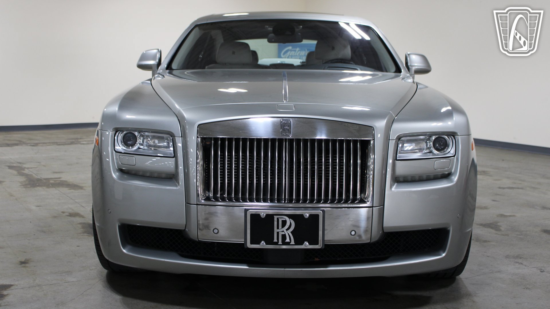 Used 2012 Rolls-Royce Ghost RWD image 2