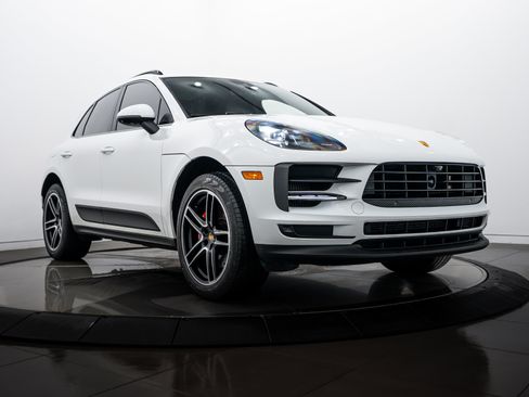 Certified 2021 Porsche Macan S image 10