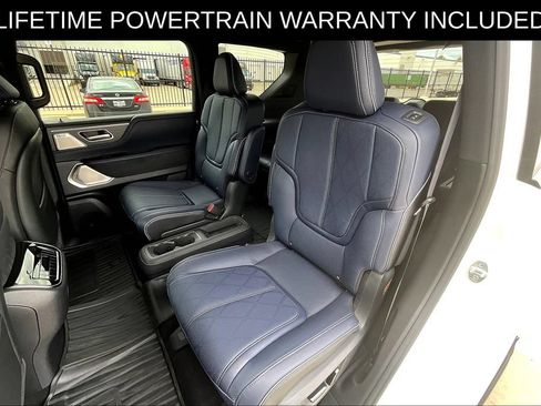 Certified 2026 INFINITI QX80 4WD w/ Sport Exterior Package image 13