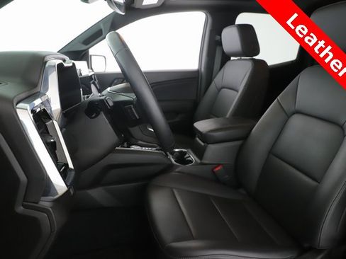 Used 2024 GMC Canyon Elevation w/ Convenience Package image 16