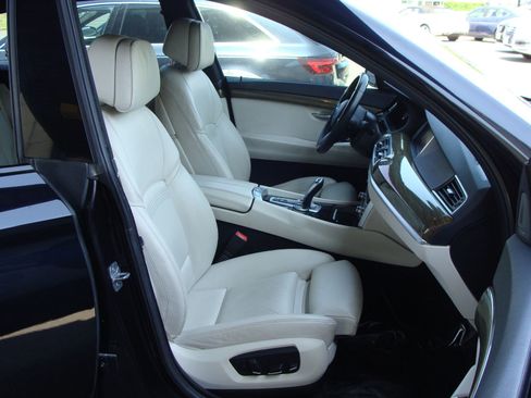 Used 2014 BMW 535i Gran Turismo RWD image 10