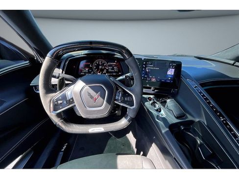 Used 2024 Chevrolet Corvette Z06 RWD image 7