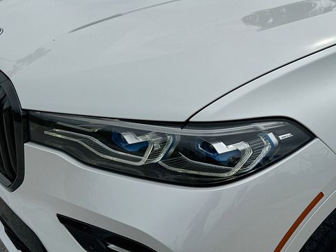 Used 2022 BMW X7 M50i w/ Dynamic Handling Package AWD/4WD image 31