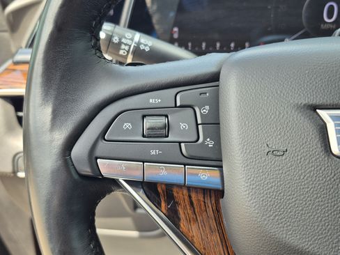 Used 2023 Cadillac Escalade ESV Premium Luxury AWD/4WD image 30