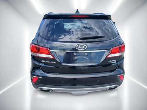 Used 2017 Hyundai Santa Fe Limited FWD image 4