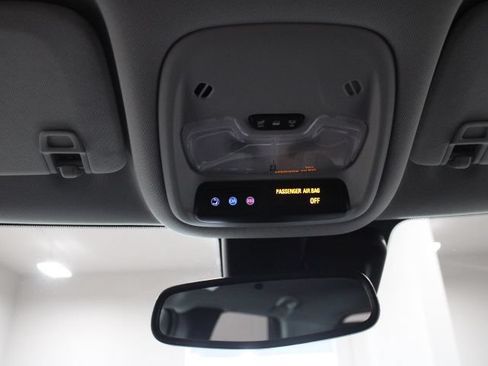 Used 2024 Chevrolet TrailBlazer LT w/ Convenience Package FWD image 38