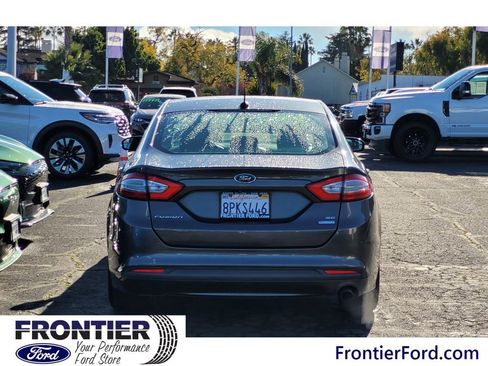 Used 2016 Ford Fusion SE w/ Equipment Group 202A image 6