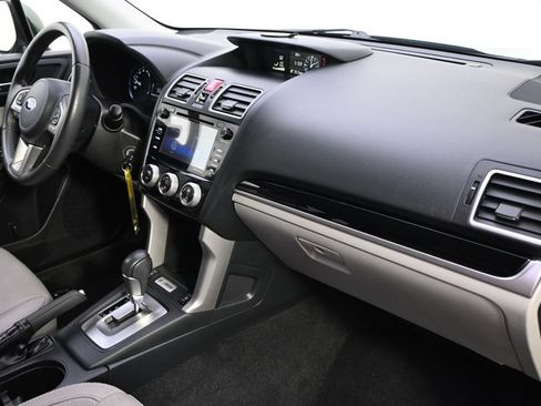 Used 2017 Subaru Forester 2.5i Limited w/ Popular Package #2 AWD/4WD image 11