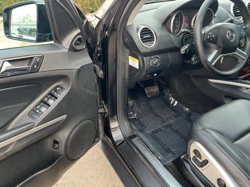 Used 2011 Mercedes-Benz ML 350 4MATIC w/ Premium 1 Pkg image 18