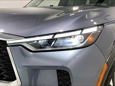 Used 2023 INFINITI QX60 Luxe image 34