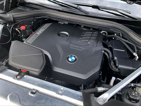 Used 2025 BMW X4 xDrive30i AWD/4WD image 31