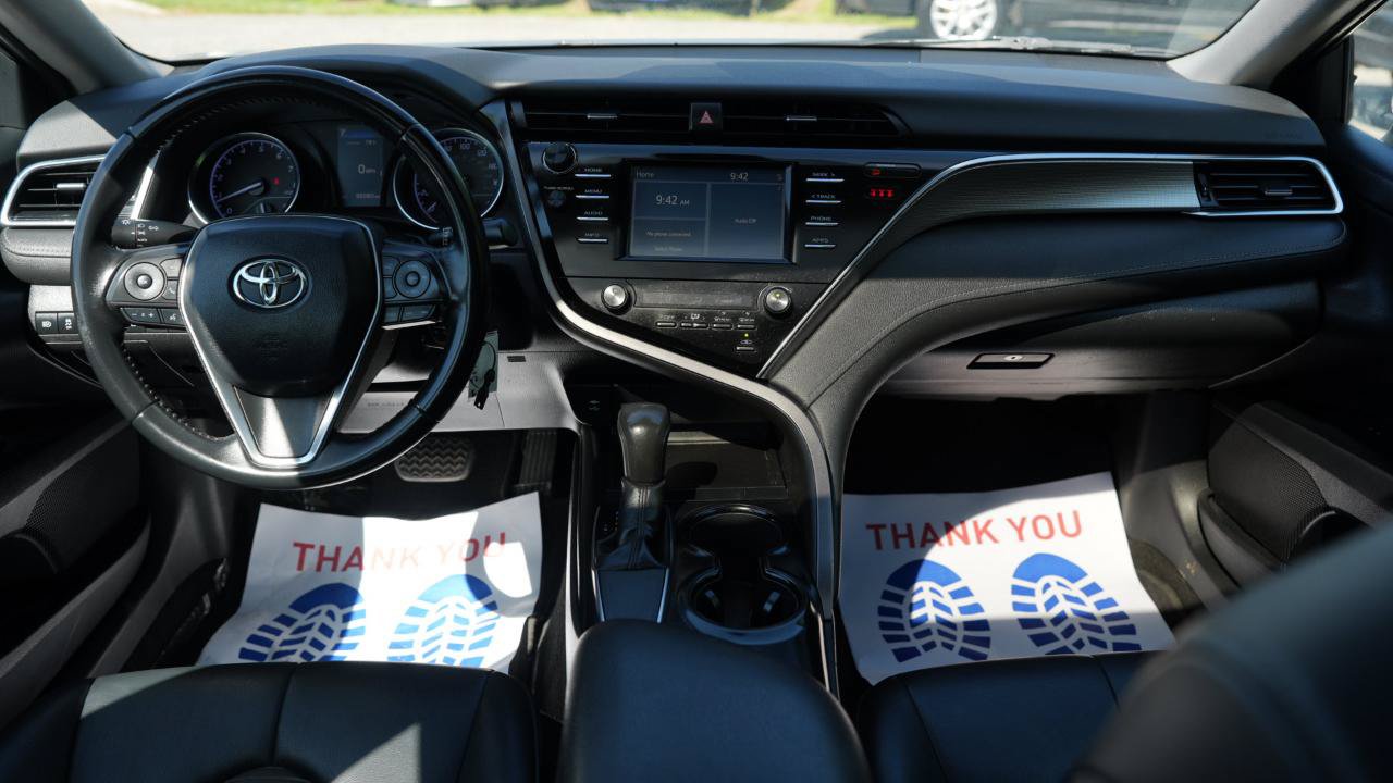 Used 2018 Toyota Camry SE w/ Moonroof Package FWD image 7