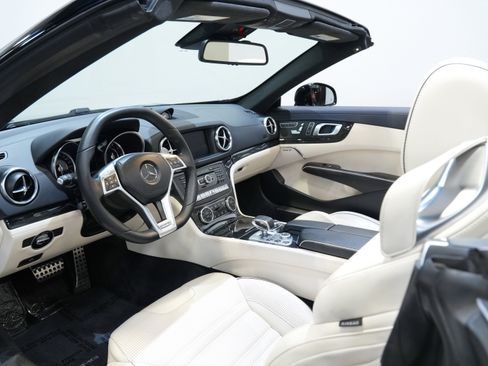 Used 2015 Mercedes-Benz SL 63 AMG image 31