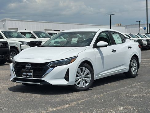 New 2025 Nissan Sentra S image 2