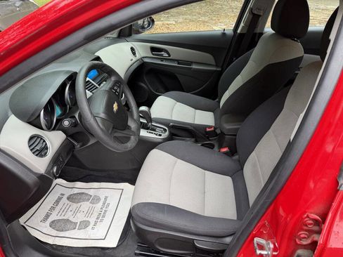 Used 2016 Chevrolet Cruze LS image 11